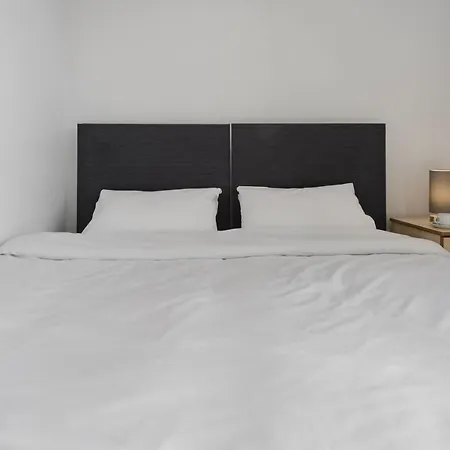 Ymca Lake View Rooms 호스텔 *